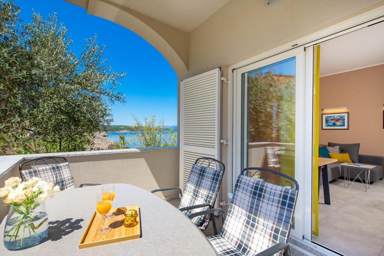 Apartmani Heni Vrbnik Εξωτερικό φωτογραφία