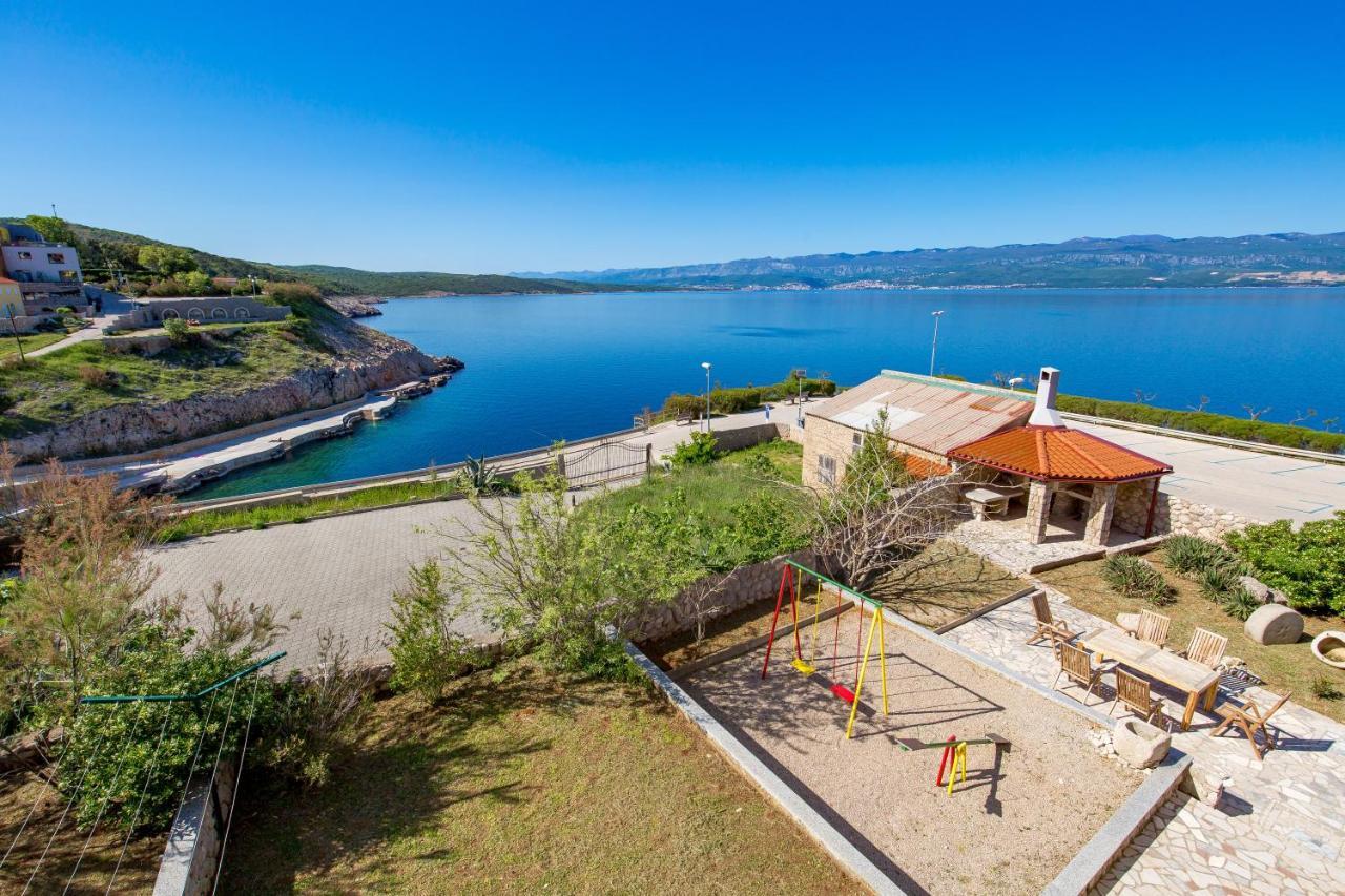 Apartmani Heni Vrbnik Εξωτερικό φωτογραφία