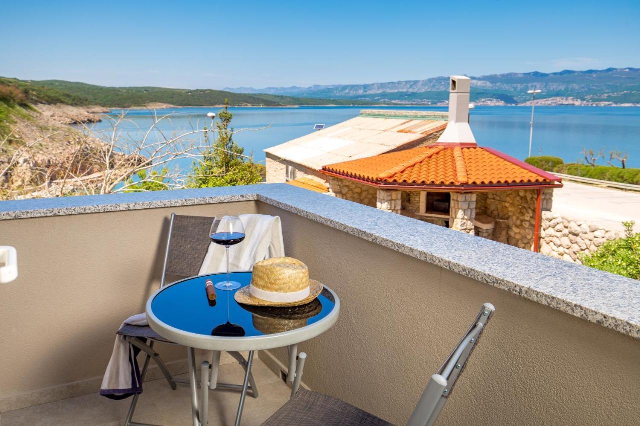 Apartmani Heni Vrbnik Εξωτερικό φωτογραφία