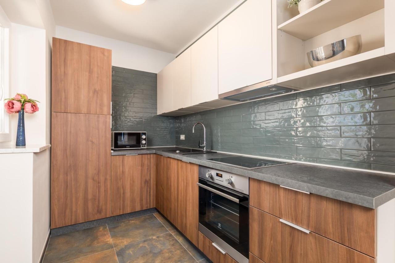 Apartmani Heni Vrbnik Εξωτερικό φωτογραφία